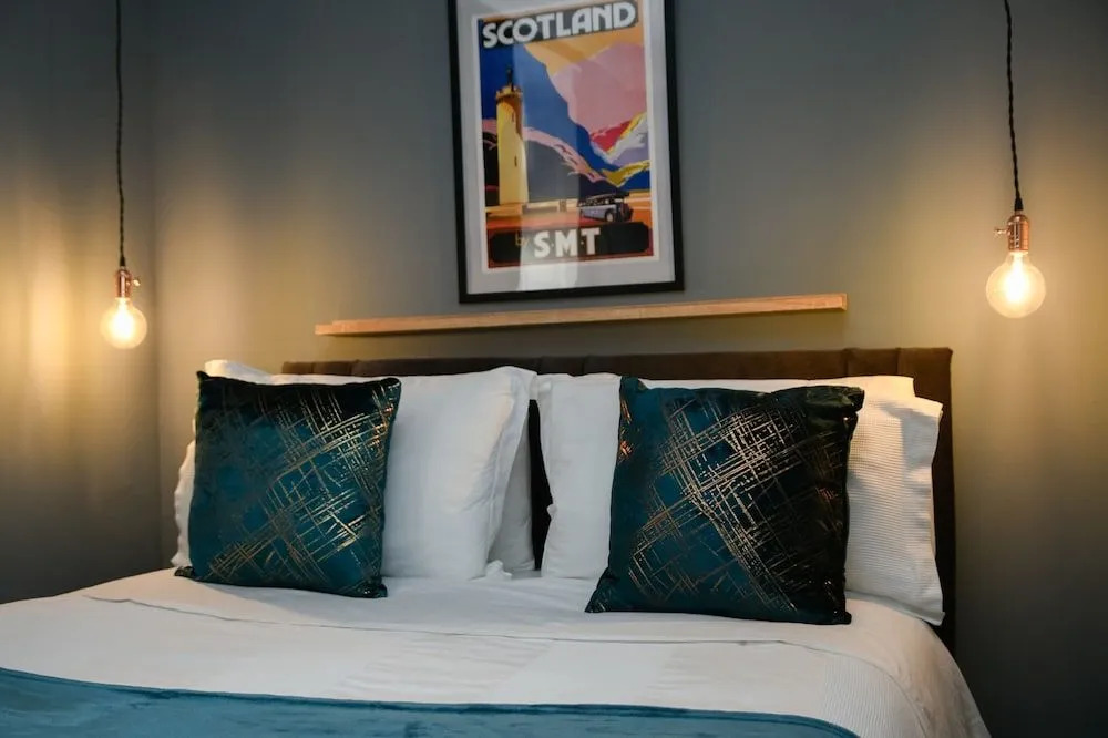 The Gallery Apartment