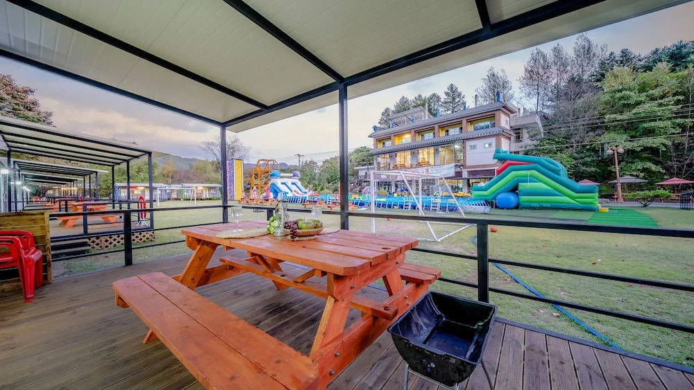 Gapyeong Saeyeon Caravan Camping