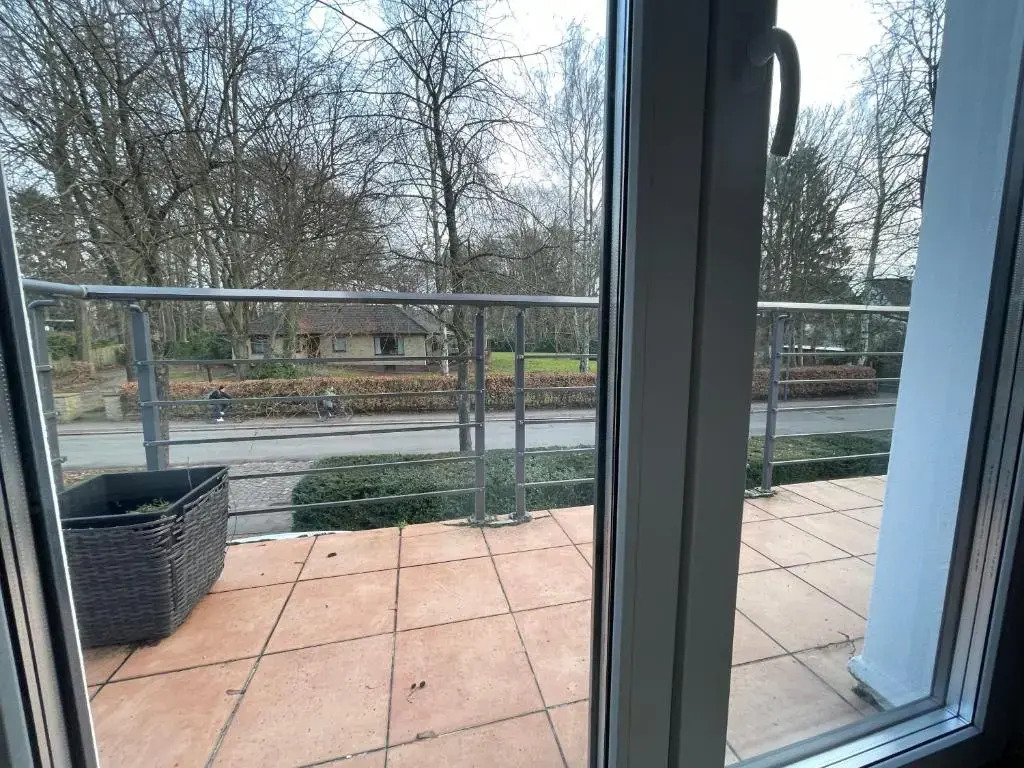 Hamburger Villenviertel, ganzes Haus mit 5 Einbettzimmern,1 Esszimmer