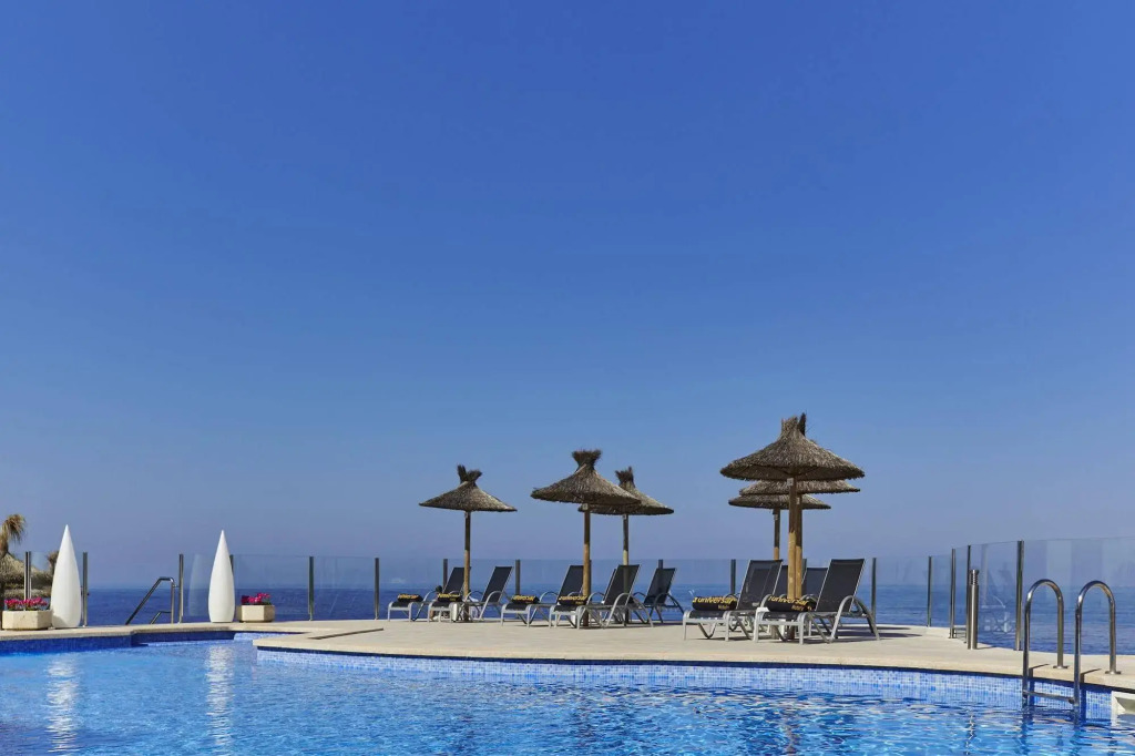 Universal Hotel Cabo Blanco