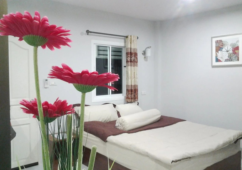 Aree Apartment