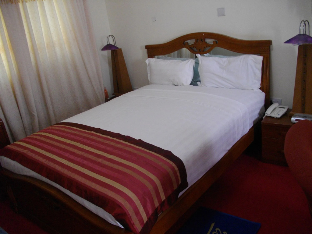 De Holiday Beach Hotel