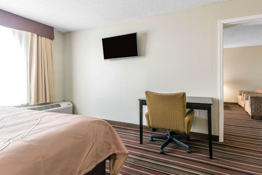 Quality Inn & Suites Horse Cave - Cave City