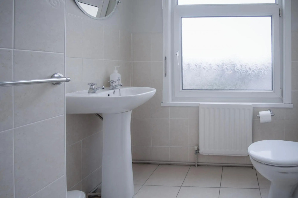 Connaught House - 2 Bedroom Apartment - Tenby
