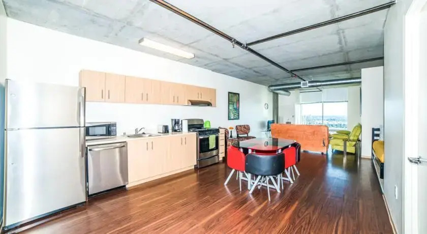 Hollywood Emanuela Apartment