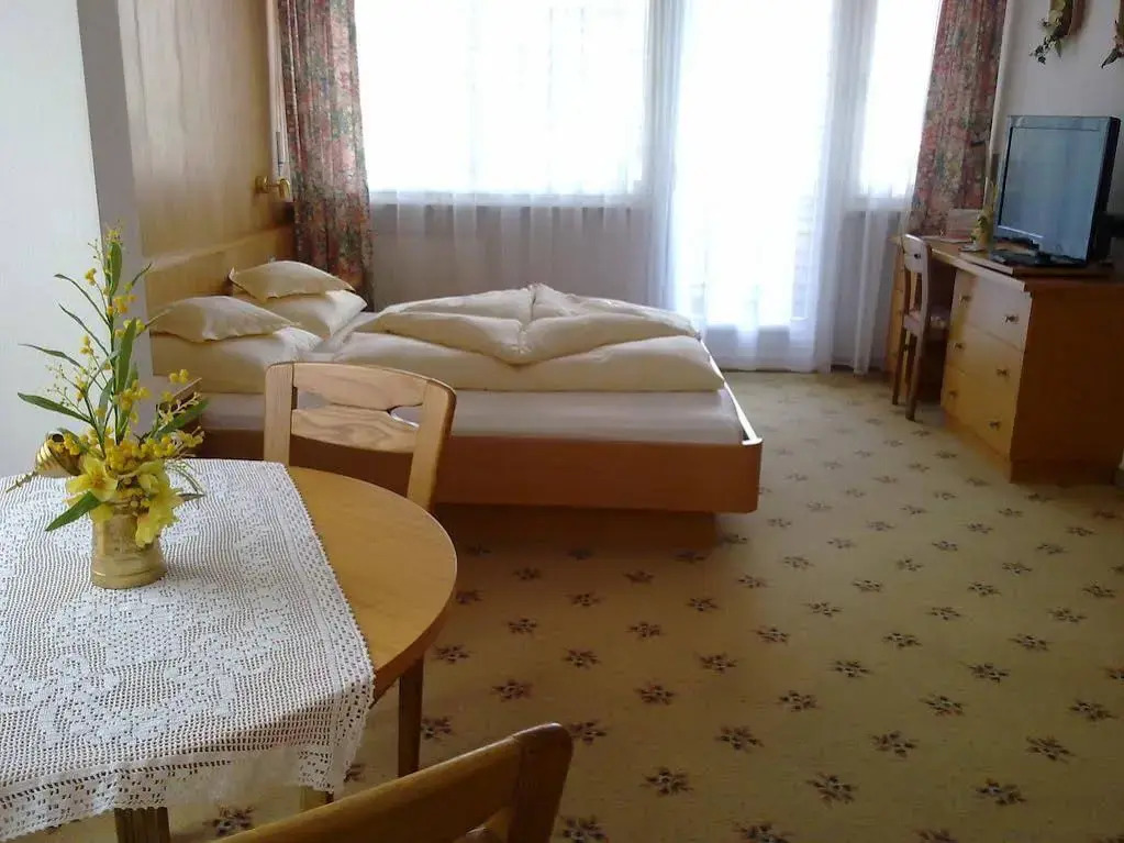 Frühstücks-Hotel Olympia