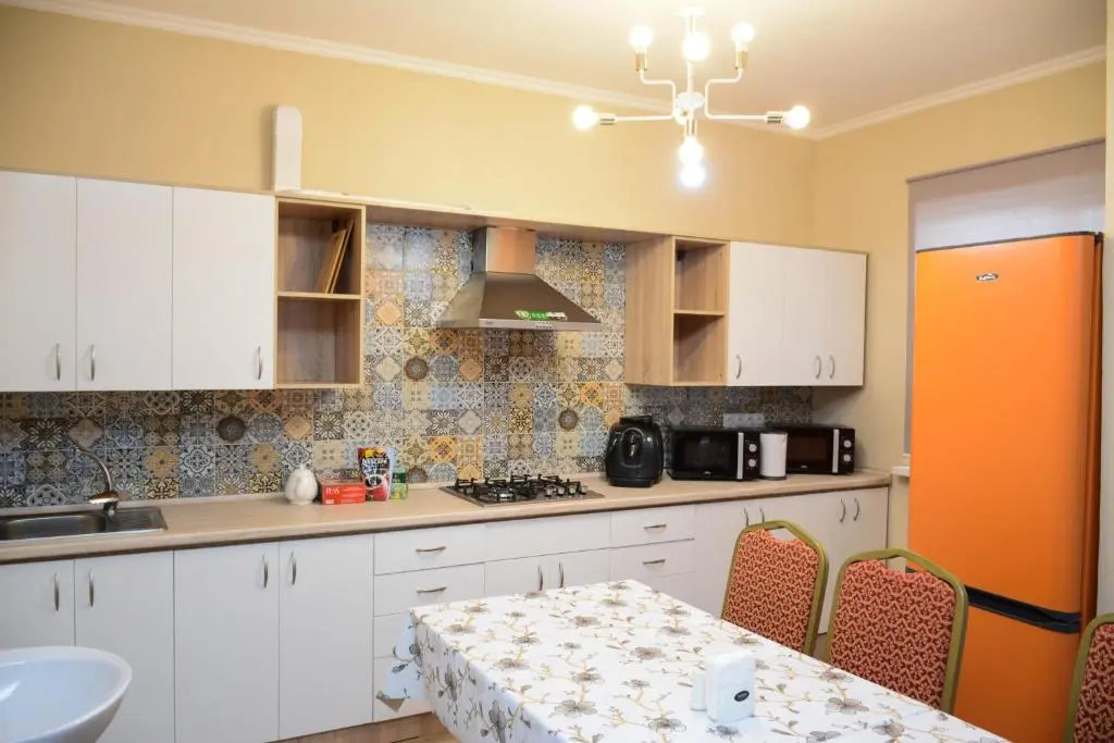 5 Rooms Hostel Almaty