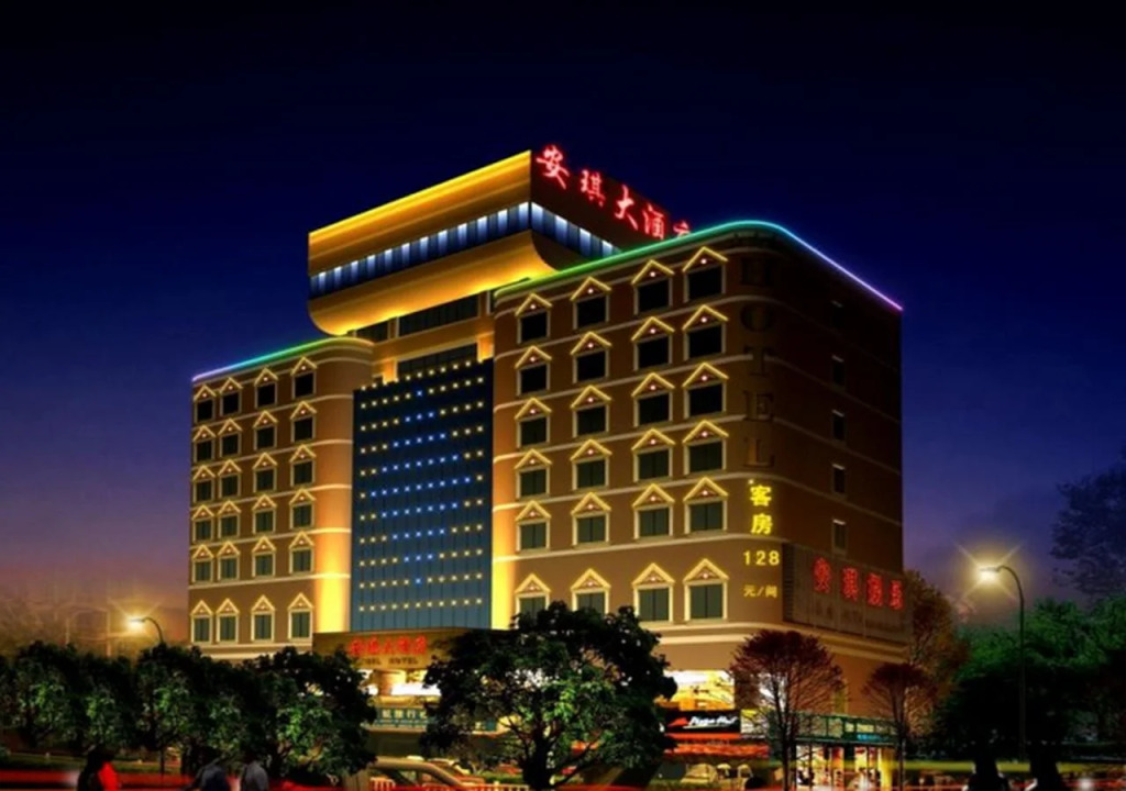 Angel Hotel