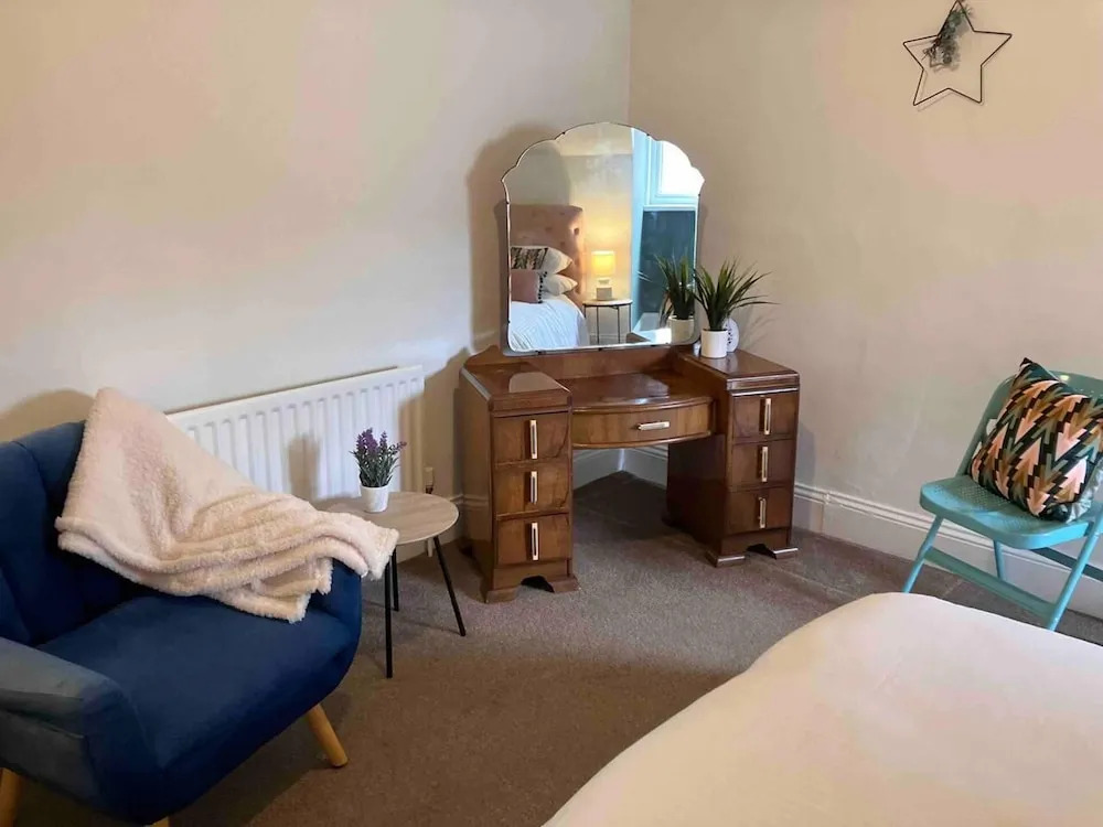Inviting 2-bed House in Sunderland, Wifi, Parking
