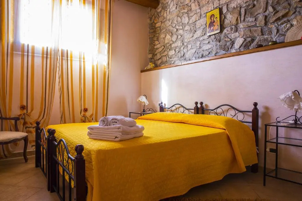 Casa Vacanze Caccamo Santa Lucia