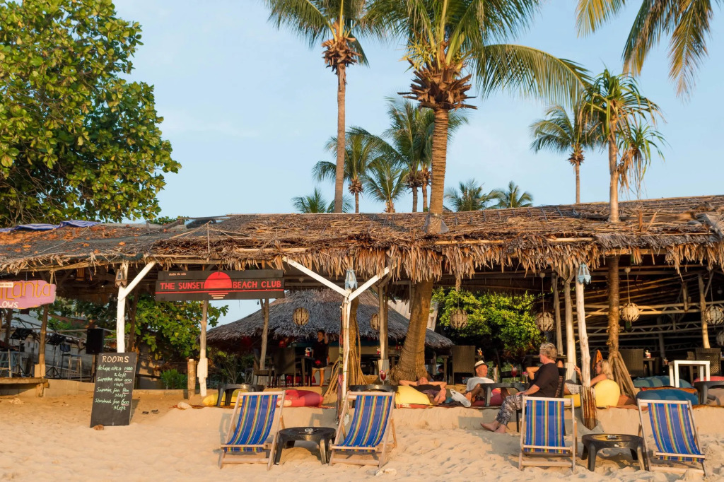 Isara Lanta Beach Resort