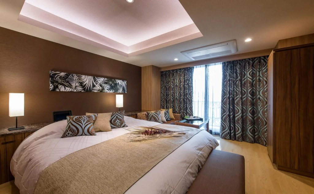 HOTEL C. KOKURA-BAY