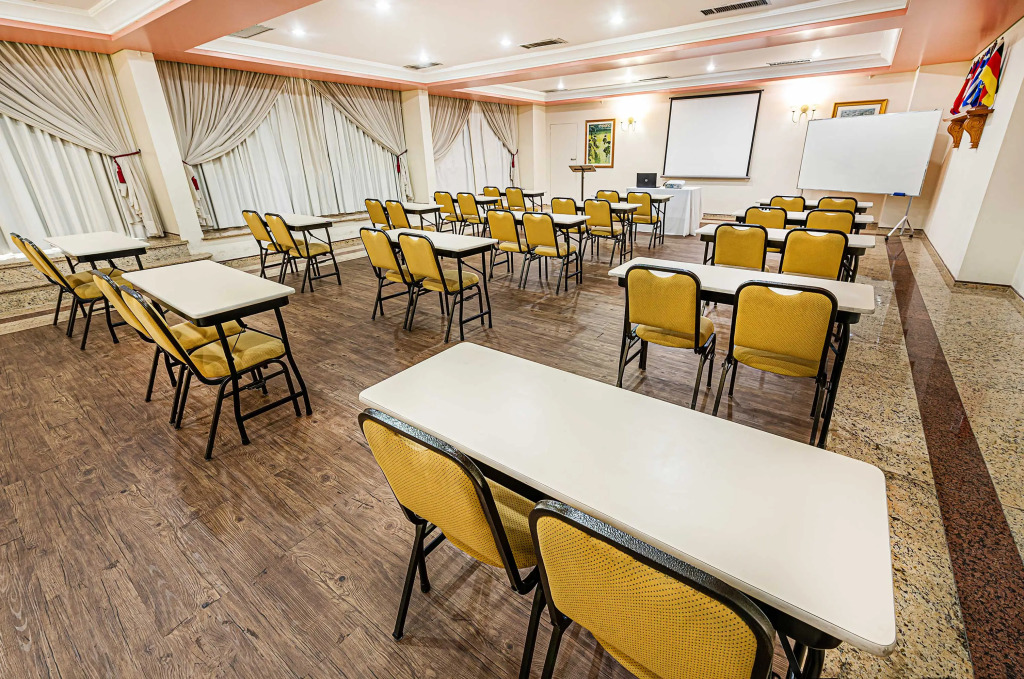 Hotel Euro Suite Campinas by Nacional Inn - Próximo ao Cambuí