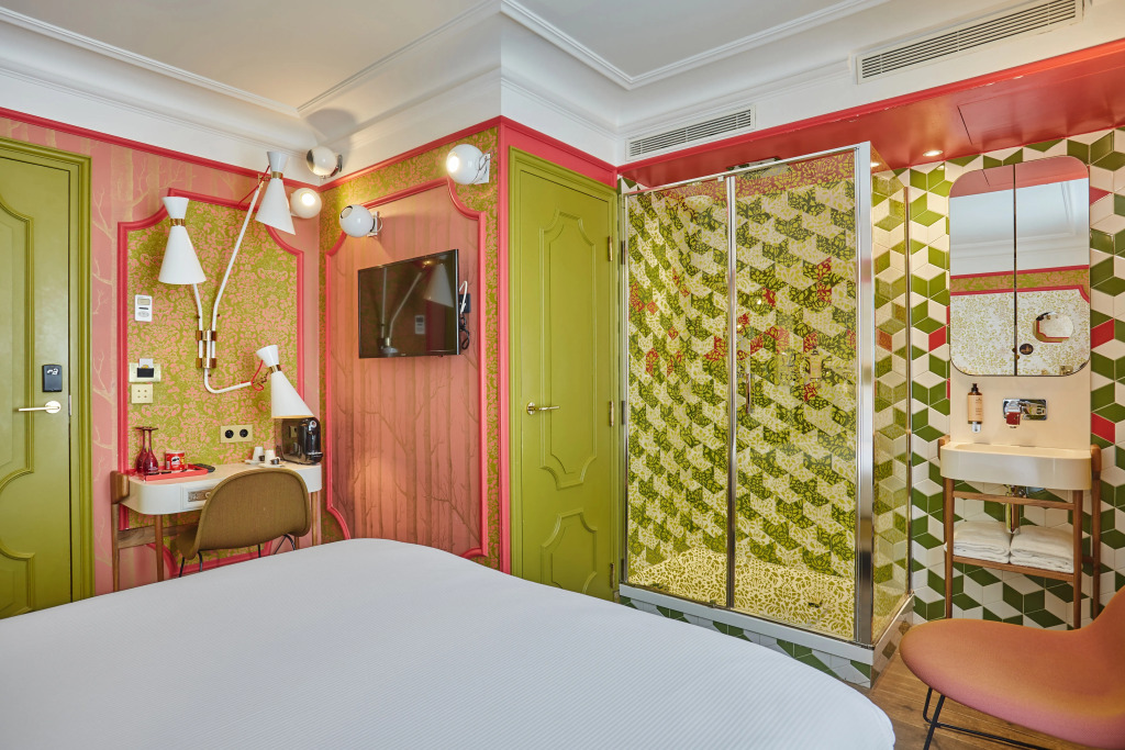 Idol Hotel