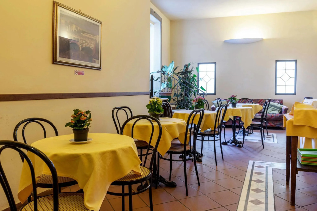 Hotel Monica