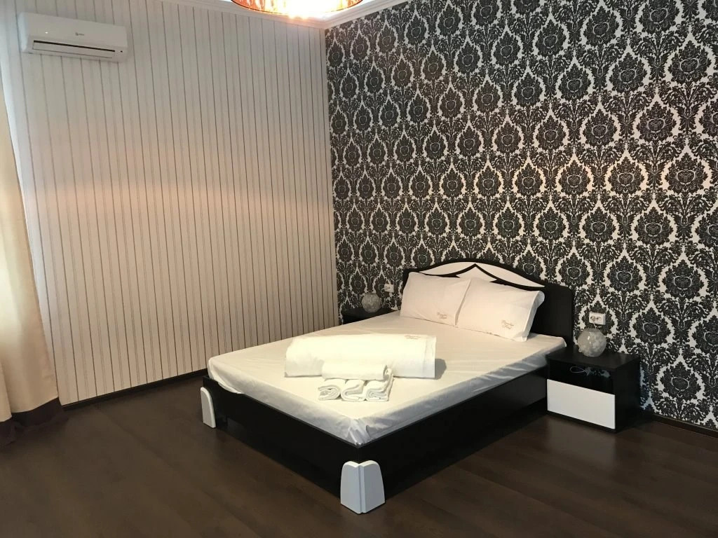 Тверская 12