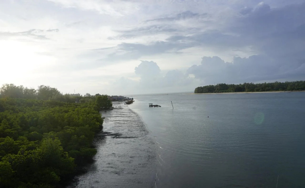 Na Vela Village
