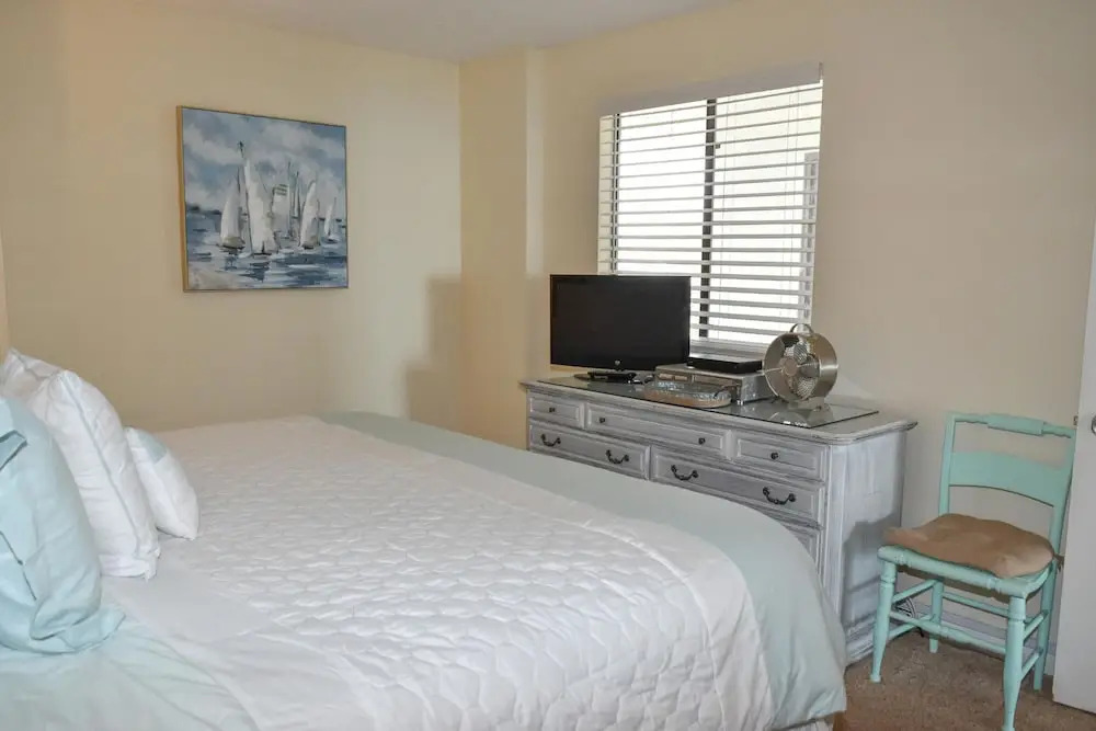 Crescent Sands F4 by Seaside Vacations