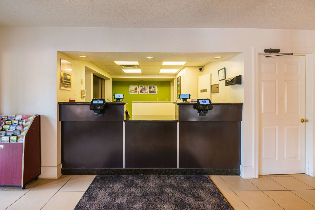 Studio 6 Extended Stay - Greensboro, NC