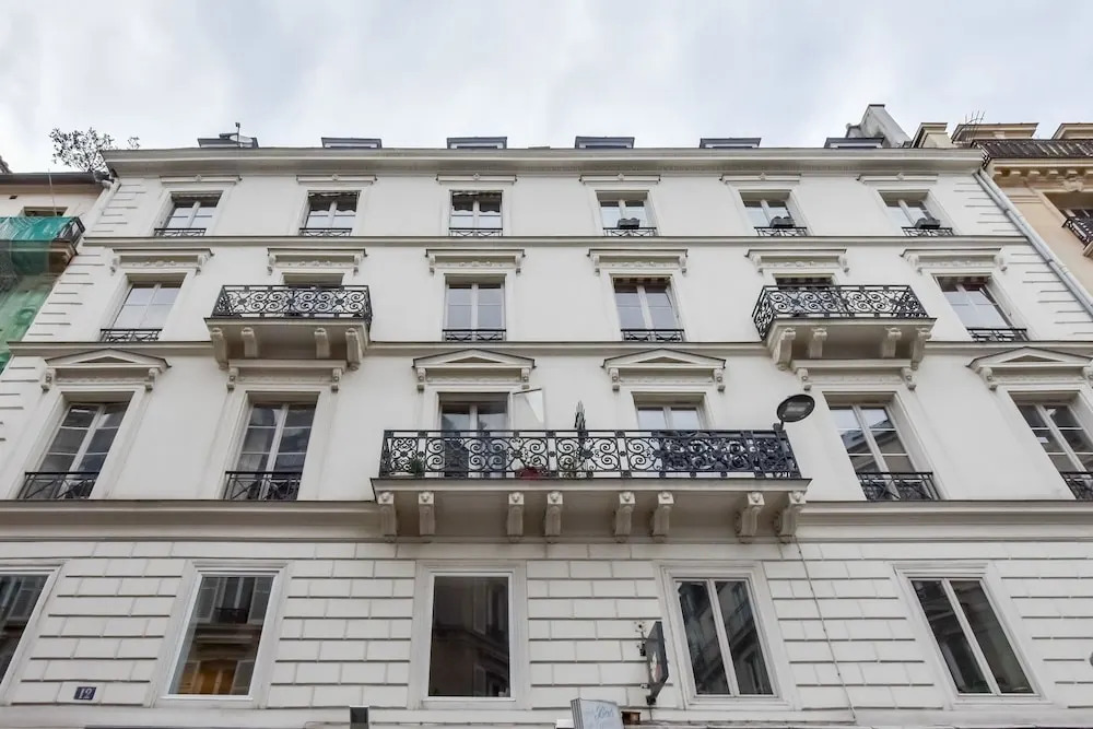 35 - Luxury Flat Grands Boulevards