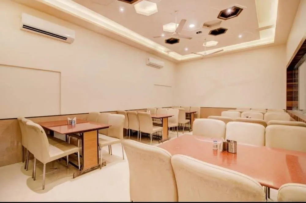 Hotel Krishna Raj