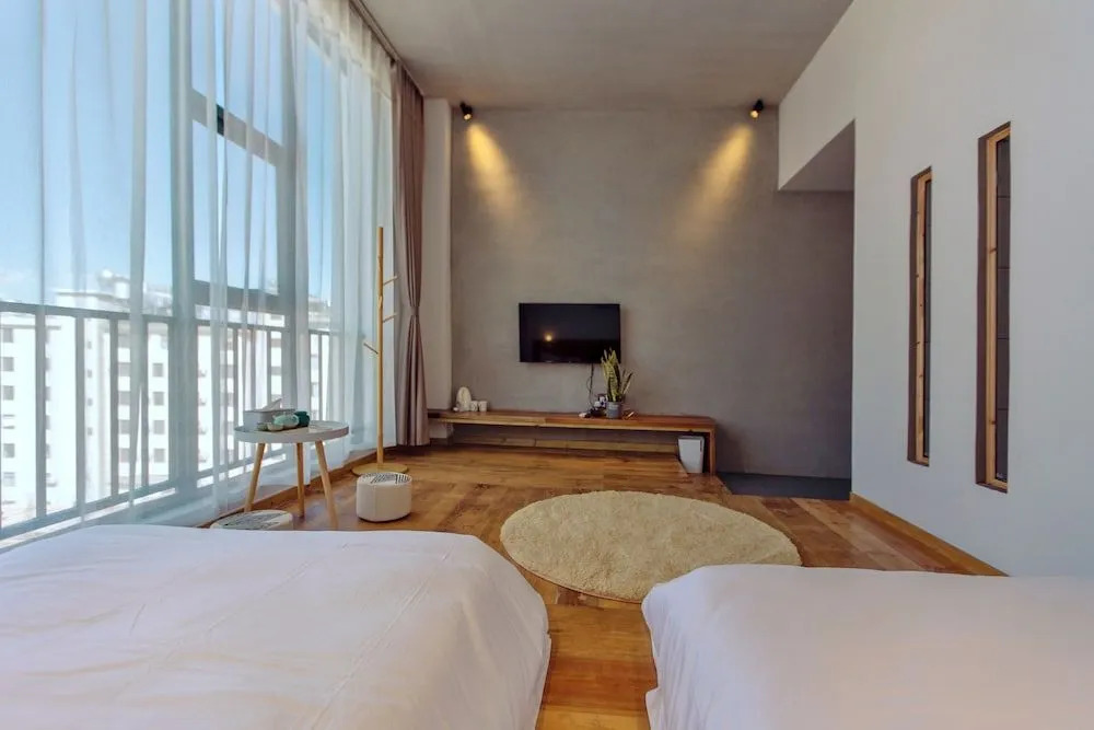 Xiang Yin Liu Su Inn
