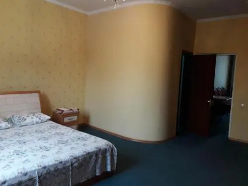 Ayanat Hotel