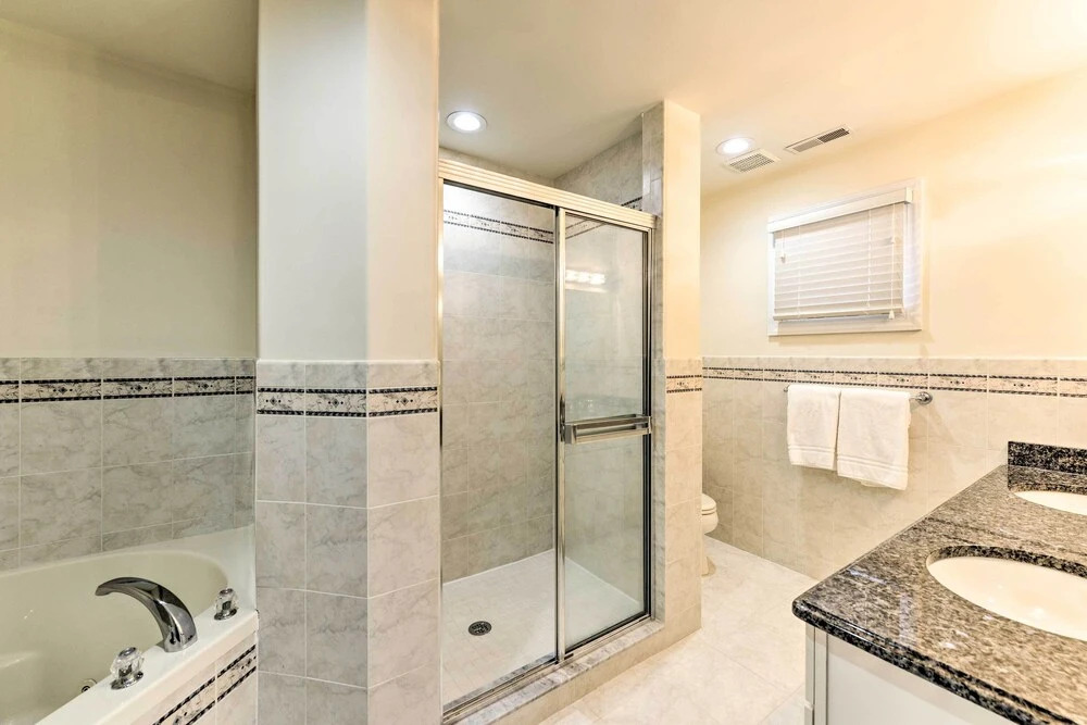 Sunny Brigantine Townhome: Walk to Beach