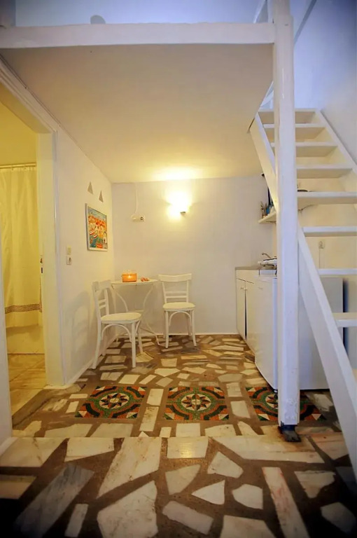 Voula'S Economy Studios