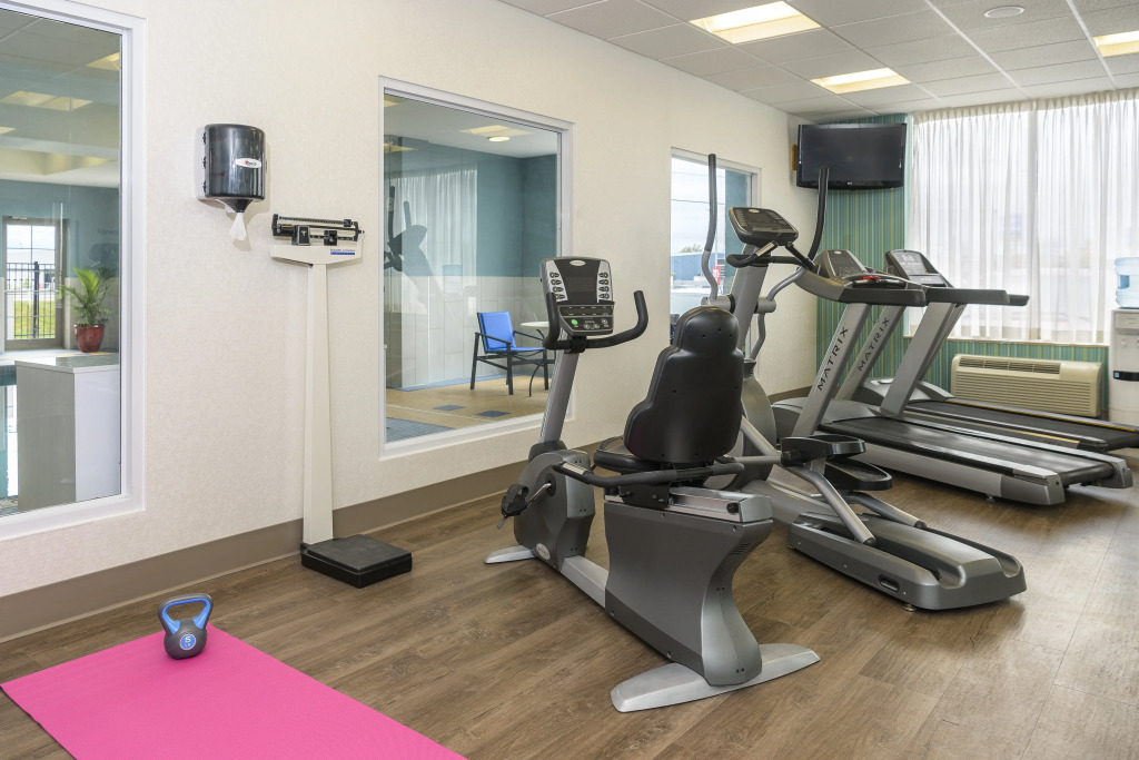 Holiday Inn Express Hotel & Suites North Bay by IHG