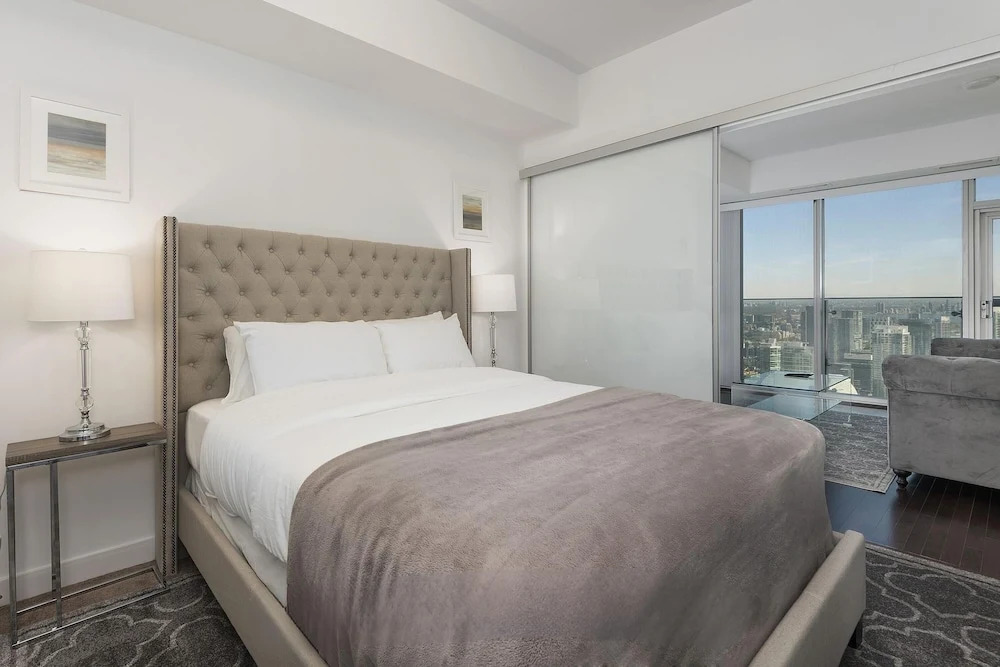 York Street Suites Toronto
