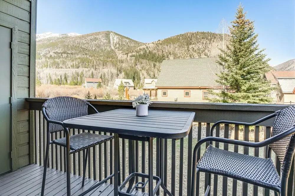 1/2 Mi to Dtwn Frisco: Mtn-view Condo w/ Pool!