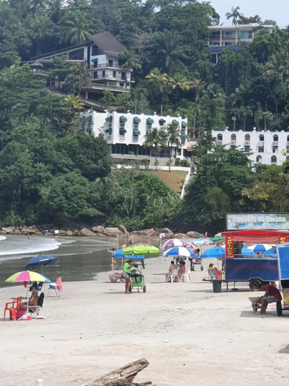 Apartamento Pé na Areia - Ubatuba Toninhas - 5 pessoas