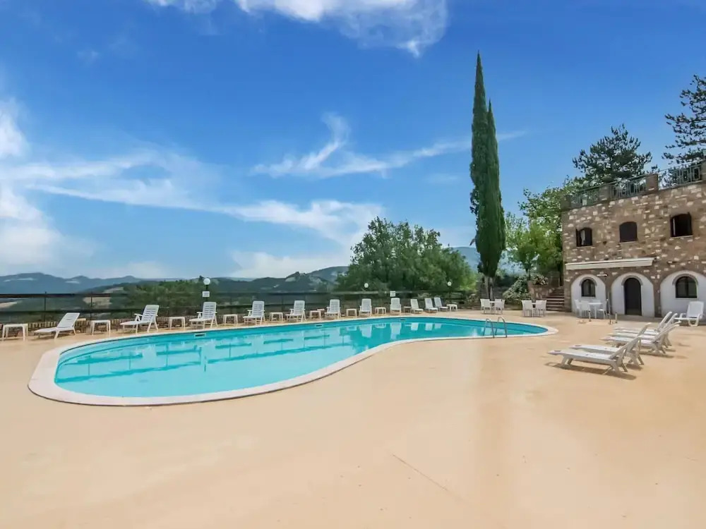 Belvilla by OYO Villa Serra Alta 16