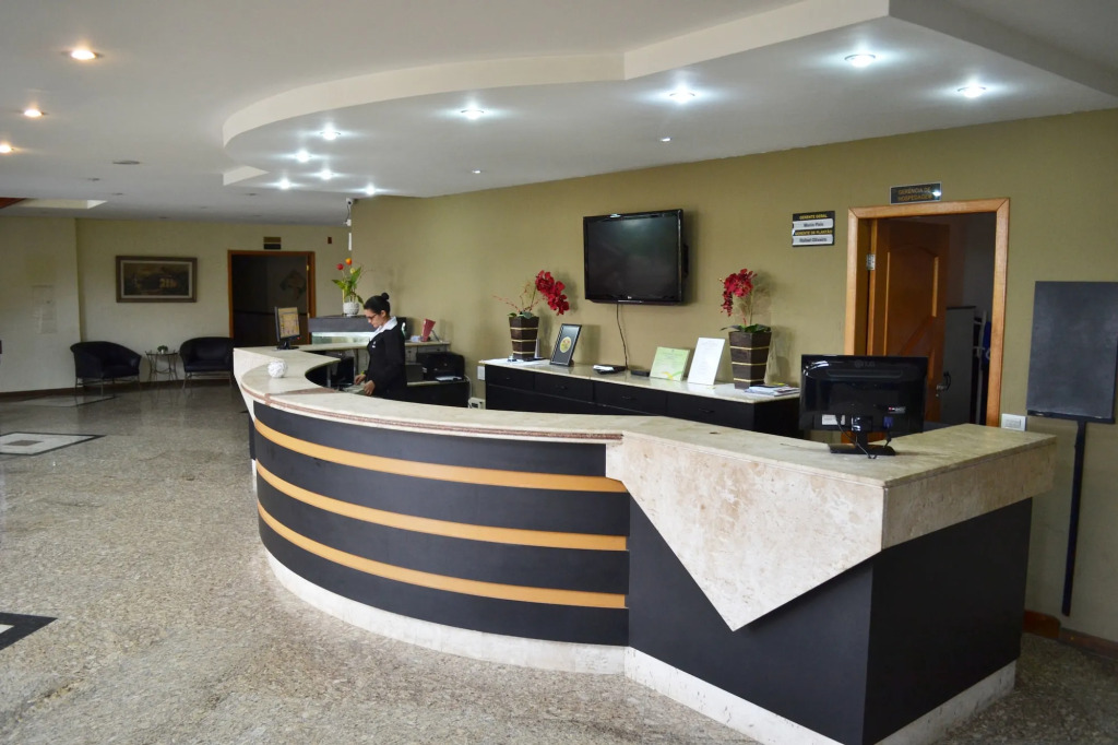 Colonial Plaza Hotel Pindamonhangaba