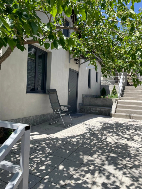 Antarayin Apart House