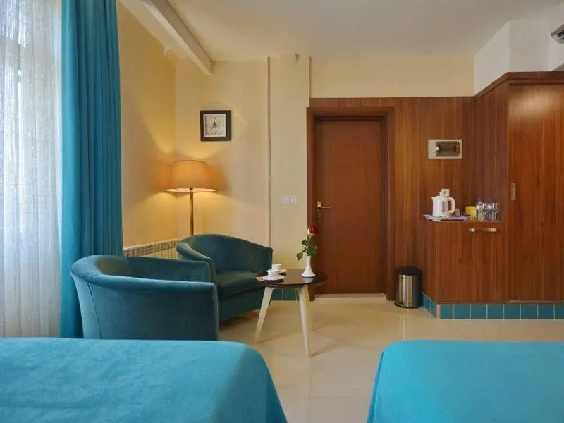 Arg Shiraz Hotel