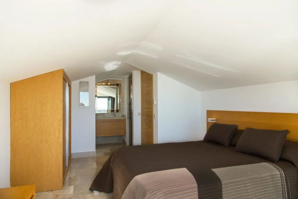Villa Coast 2