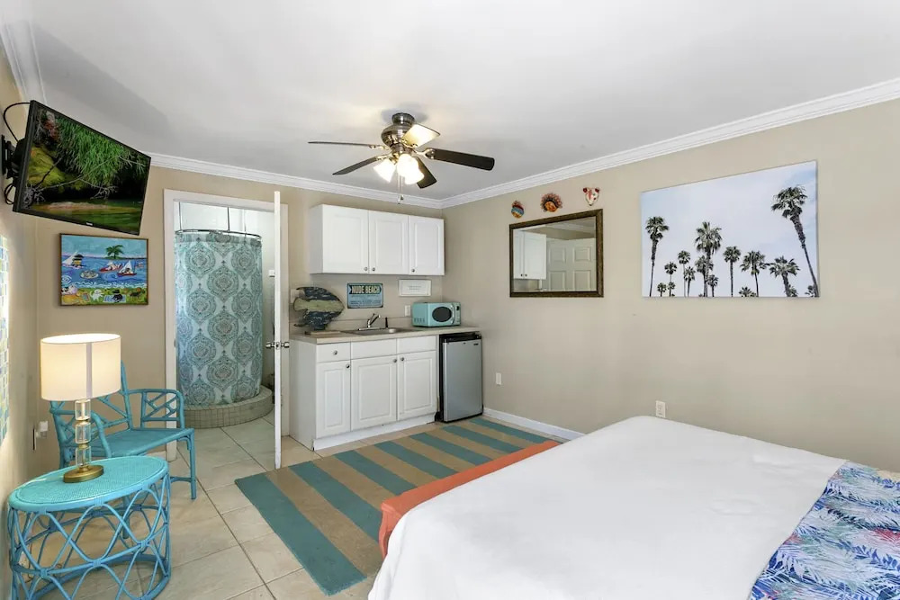Charming Old Northwood Home ~ 3 Mi to Beach!