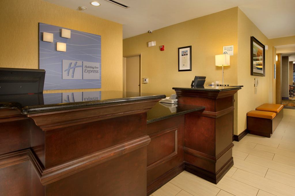 Holiday Inn Express Uvalde by IHG