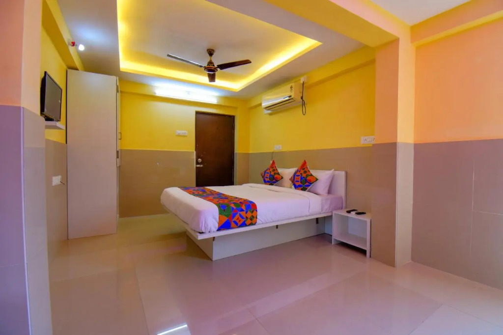 FabHotel Empire Executive - Nr HINJEWADI PHASE 1