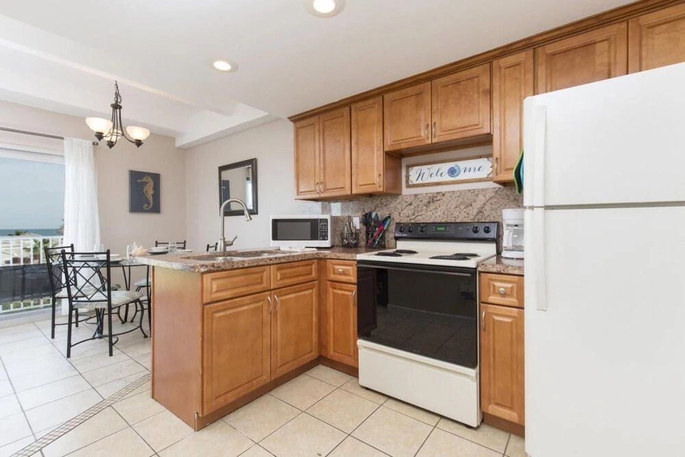 Aquarius Condominium 306