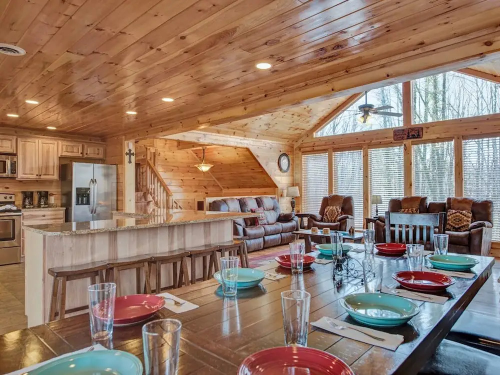 Parkside Lodge 6 Bedroom Home with Hot Tub
