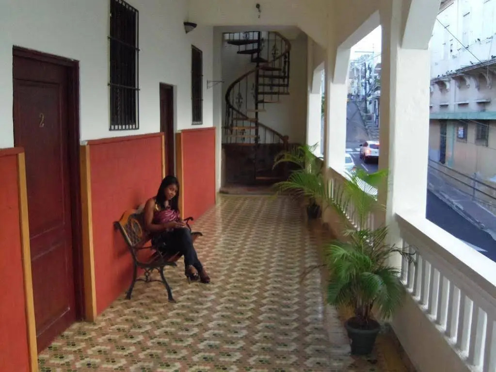 Class Colonial Aparta Hotel