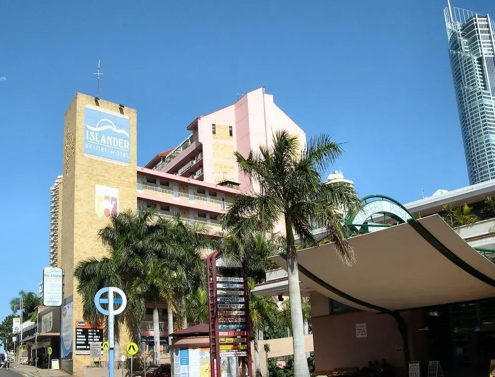 Islander Backpackers Resort
