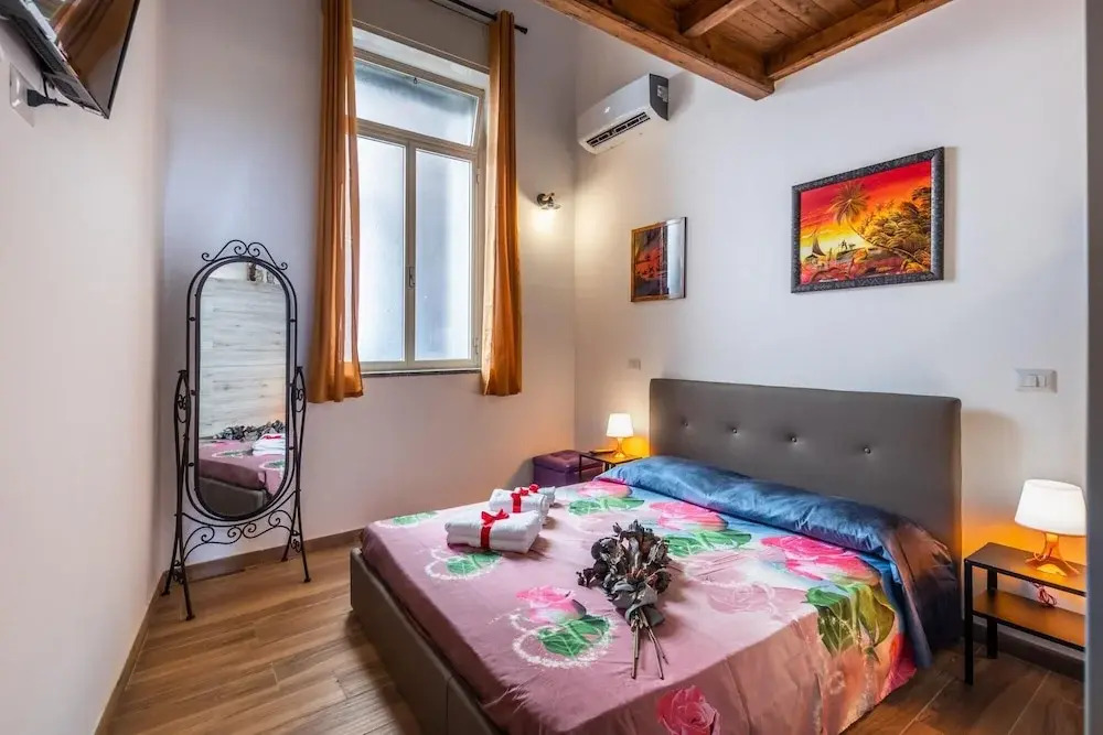 Casa Emma in Avola with 2 bedrooms and 1 bathrooms