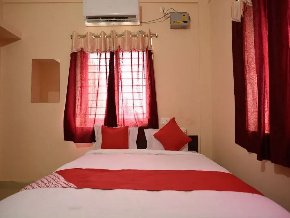 The Village Inn By OYO Rooms