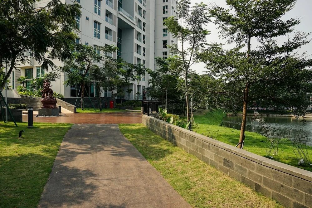 2BR Luxury Citra Lake Suites Apartment