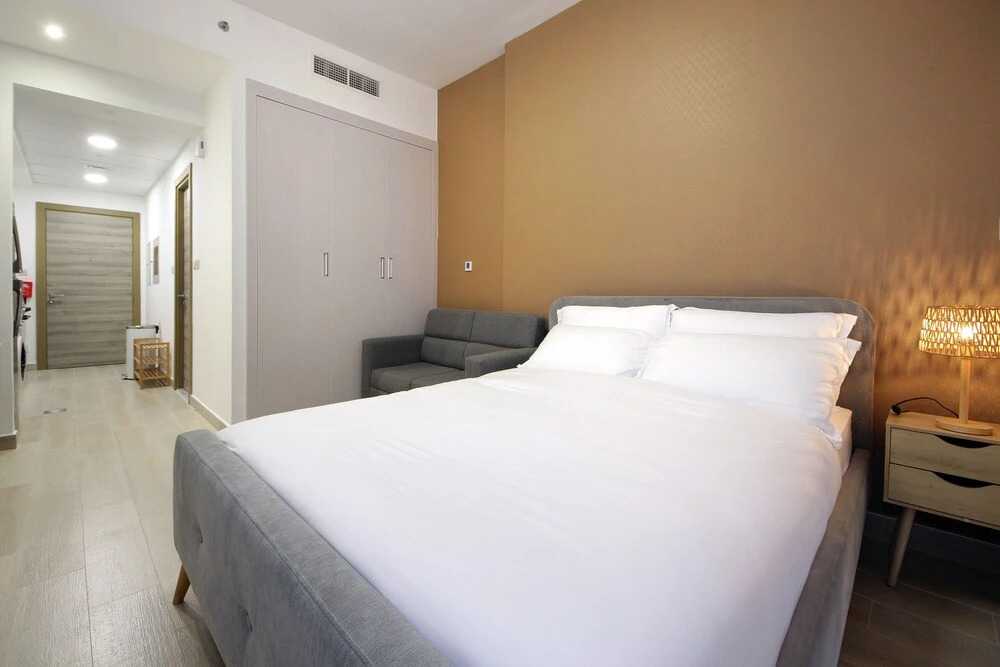 Chic & Cozy Studio Stay - Bloom Towers, JVC Dubai