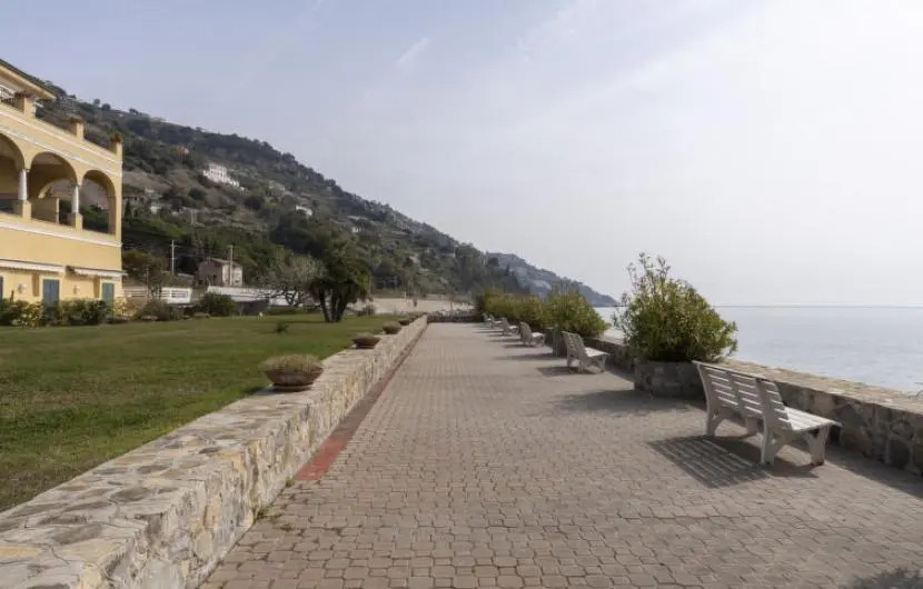Flat 85M² 2 Bedrooms 1 Bathroom - Latte